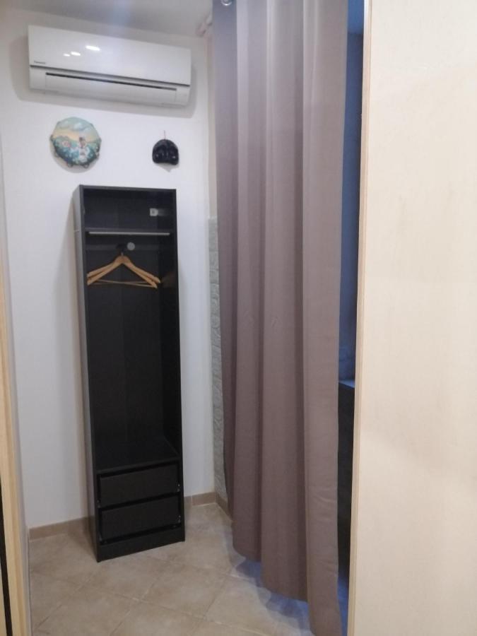 Ad Un Passo Dal Duomo "2" Apartment Napoli Exterior foto