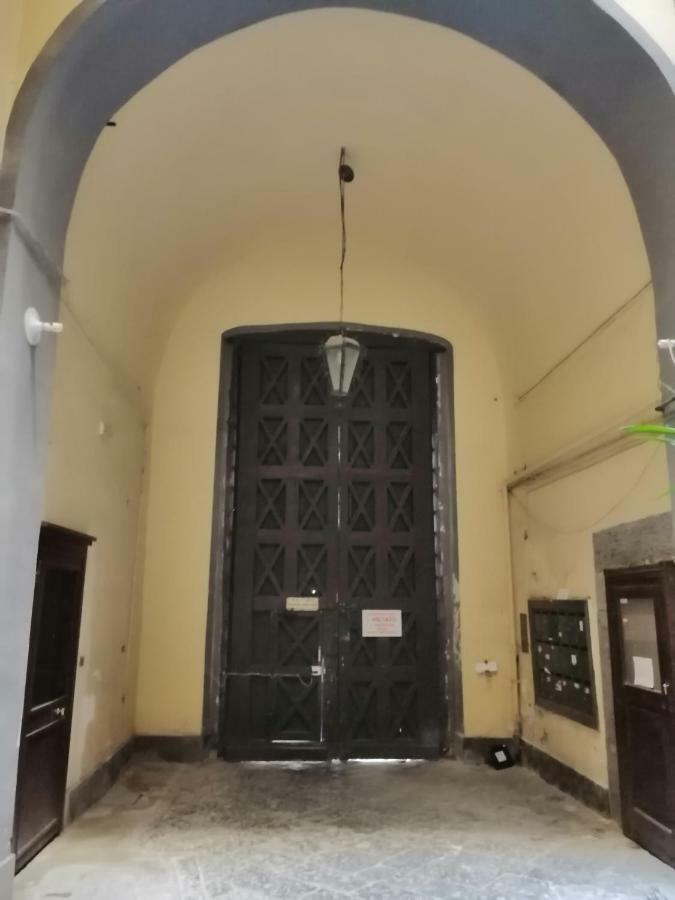 Ad Un Passo Dal Duomo "2" Apartment Napoli Exterior foto