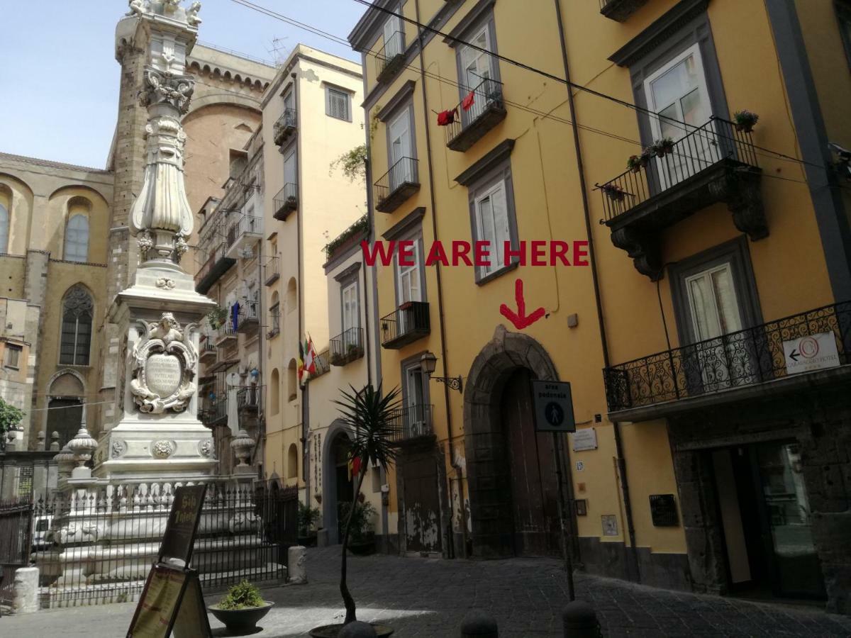 Ad Un Passo Dal Duomo "2" Apartment Napoli Exterior foto