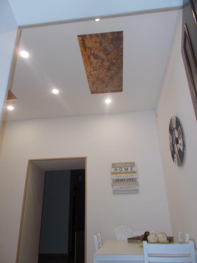 Ad Un Passo Dal Duomo "2" Apartment Napoli Exterior foto
