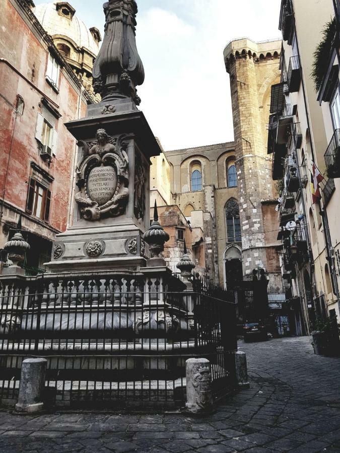 Ad Un Passo Dal Duomo "2" Apartment Napoli Exterior foto